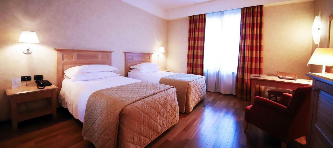 Monica Hotel Fiera Преньана-Миланезе Экстерьер фото
