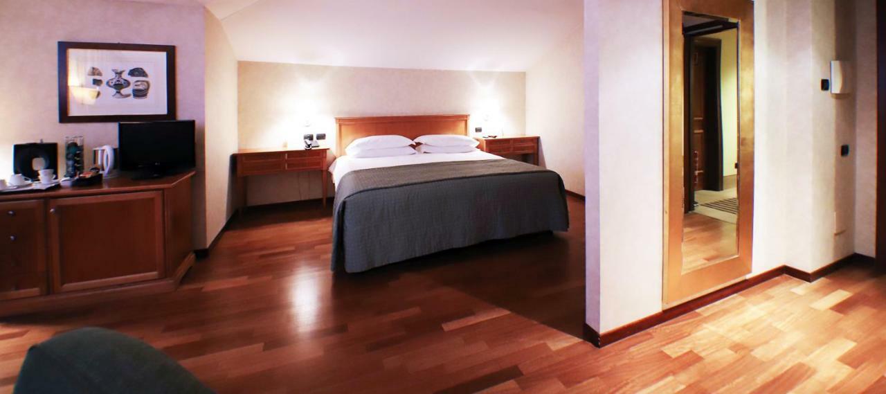 Monica Hotel Fiera Преньана-Миланезе Экстерьер фото