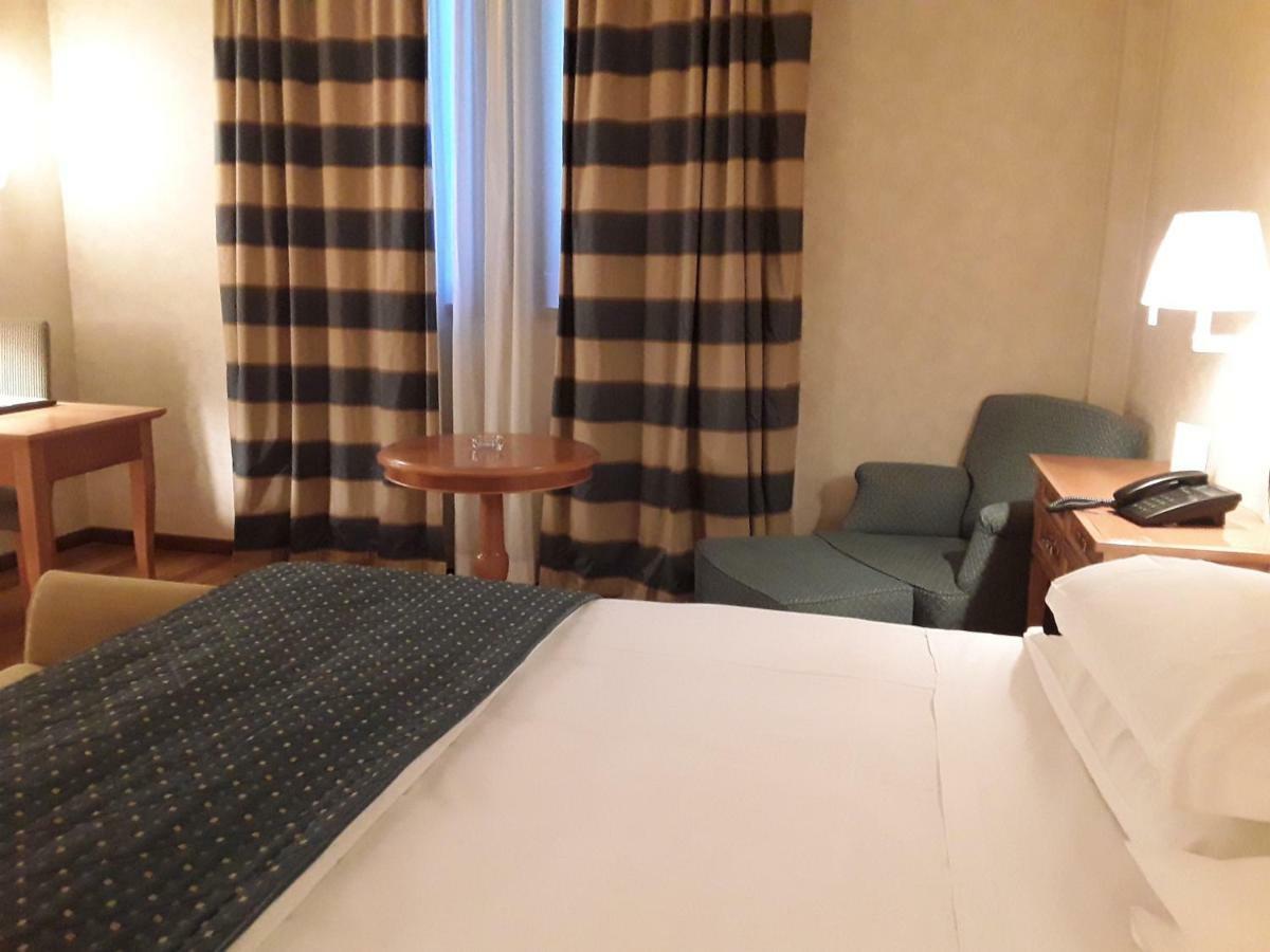 Monica Hotel Fiera Преньана-Миланезе Экстерьер фото